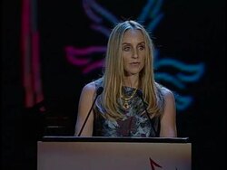 SPEECH: Tracy Pollan talks about how she and Michael J. Fox feel whenÃ‰ Stock Footage