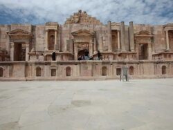 The South Theatre in the ancient Gerasa - the Greco-Roman ruins in the Jordanian city of Jerash Stock Footage