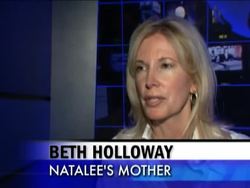Beth Holloway, mother of Natalee Holloway, and America's Most Wanted Host John Walsh unveiled the Natalee Holloway Cold Case exhibit at the National Museum of Crime and Punishment in Washington D.C. News Clip
