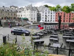 Alseuns, restaurent in the inner harbor Stock Footage