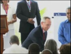 WRAP Fmr US President Bill Clinton arrives at palace Instructional Video