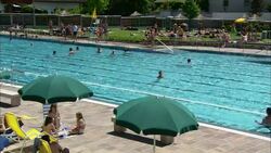 Schwimmbad Stock Footage