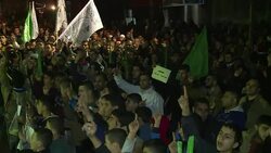 CLEAN : Hamas supporters march in Gaza to protest against Egypt News Clip