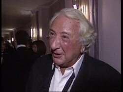 ENTERTAINMENT WEEKLY:  ENT5-KUBRICK Instructional Video