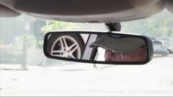 Uber experimenta con coches autÃƒÂ³nomos News Clip