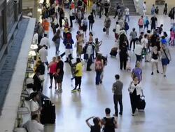 VIDEO: Grand Hall of Grand Central Terminal Stock Footage