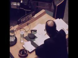 SYND 5 12 71 PAKISTANI AND INDIAN AMBASSADORS  ADDRESS THE UN SECURITY COUNCIL News Clip