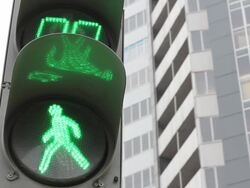 traffic lights (-Ã‚Â¸-Ã‚Â¶-Ã‚Â¶-ÃƒÂˆ-+-Ã¢Â€Â°-+-Ã‚Â«) Stock Footage