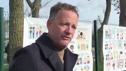 Women leave migrant camp in Calais Instructional Video