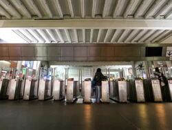 HD Time Lapse : People walking into the door Metro Stock Footage