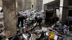 CLEAN : Gaza: A strike hits the building of a charity organization News Clip