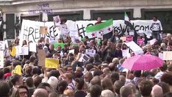 CLEAN : Paris protestors demand greater support for migrants News Clip