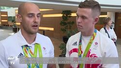 VOICED : Recibidos como heroes: atletas olimpicos regresan a casa News Clip