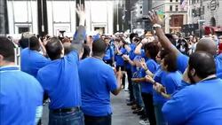 CLEAN : New Apple iPhones go on sale in New York News Clip