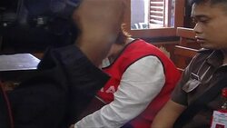 CLEAN : Briton gets 14 years in jail for Indonesia News Clip