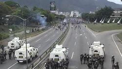 CLEAN : Venezuela: Clashes as Maduro plans to rewrite Constitution News Clip