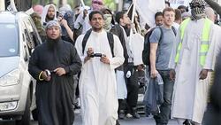 CLEAN : Briton suspected of being masked man in IS video: BBC News Clip