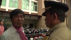 Spy trial resumes for 2 Cambodian journalists Instructional Video