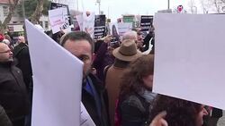 CLEAN : Turkey protesters slam jailing of journalists News Clip