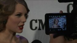 Taylor Swift, Brad Paisley, Lady Antebellum and more arrive at the event News Clip