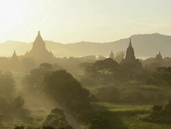 WS HA Dhammayangyi temple at Pagodas field at dusk / Bagan, Mandalay Division, Myanmar Stock Footage