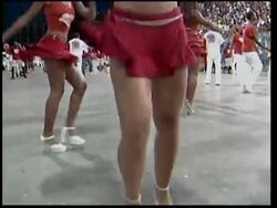 Thousands enjoy Carnival rehearsal Instructional Video