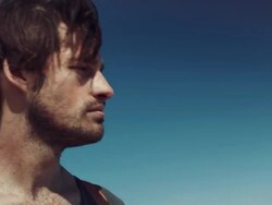 Backpacker looking around Stock Footage