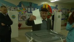 Voters in parliamentary polls are faced with choice between Europe and Russia Instructional Video