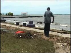 WRAP Alex, first named Atlantic storm, moves into Gulf ADDS Honduras Instructional Video