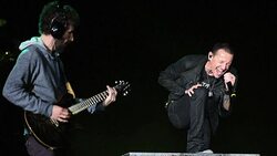 CLEAN : Linkin Park singer Bennington dead in apparent suicide News Clip