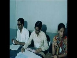 SYND 26 2 78 PEOPLE VOTING IN ELECTIONS IN BOMBAY Instructional Video