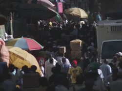 WS PAN Crowd at market  / Kampala, Kampala, Uganda Stock Footage