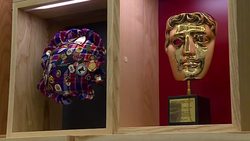 An exhibition of over 200 gifts presented to the Queen goes on display at Buckingham Palace News Clip