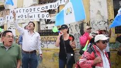 CLEAN : Guatemala: thousands protest against law on illegal fundings News Clip