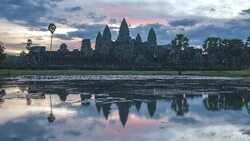 Angkor wat and the morning sun Stock Footage