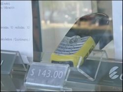 Cuba's new govt to allow ordinary Cubans to get cell phone service News Clip
