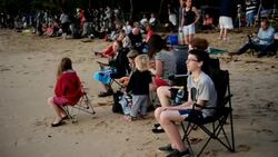 CLEAN : Sky-gazers prepare for News Clip