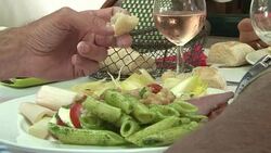 CLEAN : Southern French heat changes tourist News Clip