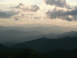 Rolling hills sunset 5 tl  60i Stock Footage