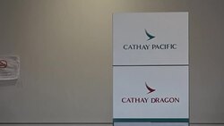 CLEAN : Ash from rumbling volcano forces Bali airport to stay shut (2) News Clip