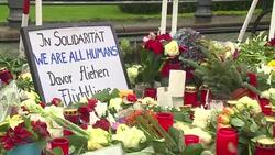 CLEAN : Syrian refugees in Berlin pay tribute to victims of the attacks News Clip