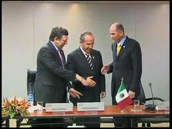 Calderon, Barroso, Lula, Morales, Fernandez, Bachelet News Clip