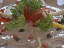 vitello tonnato Stock Footage
