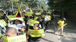 CLEAN: Tibetans protest visiting Chinese PM News Clip