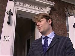 Insurance and shipping experts comment on tanker piracy News Clip