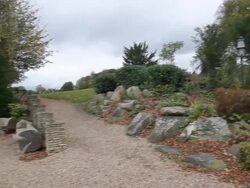 ATMOSPHERE - George Clooney and Amal Clooney wedding reception location Stock Footage