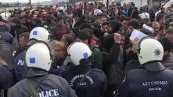 CLEAN : Macedonia lets in 250 migrants thousands still stranded: Greece News Clip