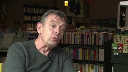 VOICED : Escritor Lemaitre prepara secuela de Nos vemos alla arriba News Clip