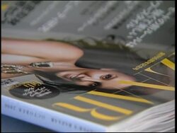 Tokyo subway allows uncensored ad featuring pregnant pop star Instructional Video