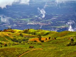 Cloud grow in mountain Stock Footage